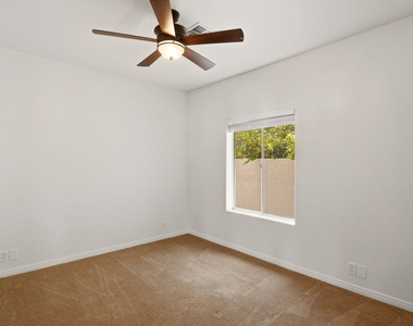 8638 E Dahlia Drive - Photo Thumbnail 34