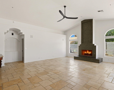 8638 E Dahlia Drive - Photo Thumbnail 16