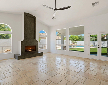 8638 E Dahlia Drive - Photo Thumbnail 17