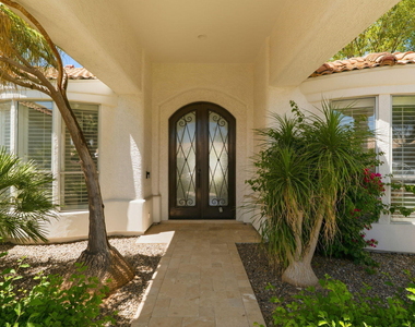 8638 E Dahlia Drive - Photo Thumbnail 3