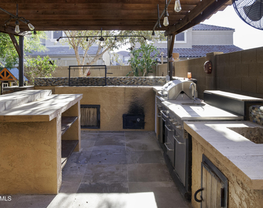 42275 W Calle Street - Photo Thumbnail 18