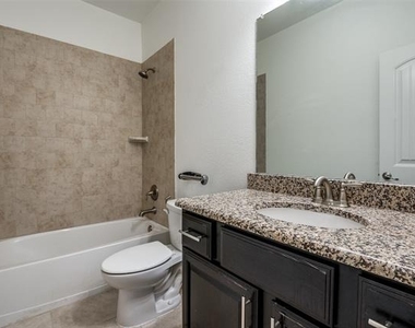 112 Mount Olive Avenue - Photo Thumbnail 14