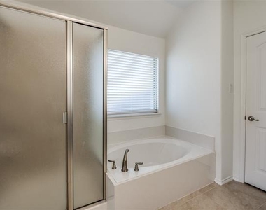 112 Mount Olive Avenue - Photo Thumbnail 22