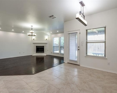 112 Mount Olive Avenue - Photo Thumbnail 5