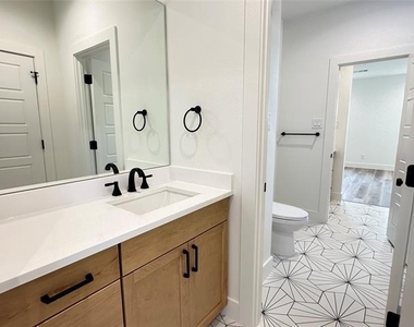 3908 Rochelle Drive - Photo Thumbnail 29