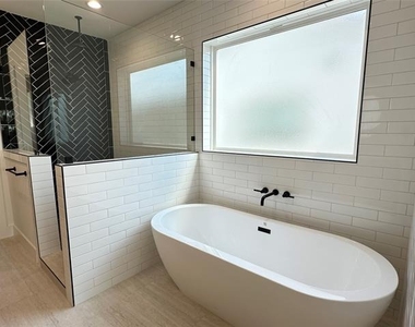 3908 Rochelle Drive - Photo Thumbnail 22