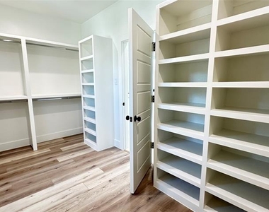 3908 Rochelle Drive - Photo Thumbnail 26