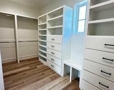 3908 Rochelle Drive - Photo Thumbnail 25