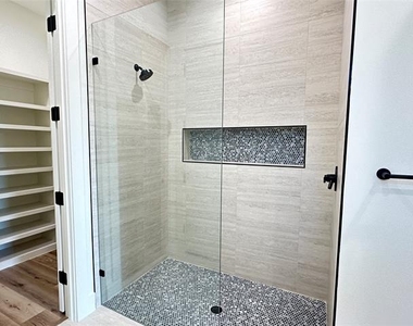 3908 Rochelle Drive - Photo Thumbnail 17