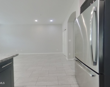 12541 W Hummingbird Terrace W - Photo Thumbnail 5