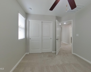 12541 W Hummingbird Terrace W - Photo Thumbnail 11