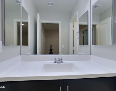12565 W Lindbergh Drive W - Photo Thumbnail 13