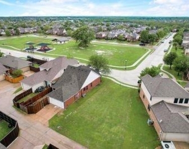 205 Tonto Street - Photo Thumbnail 14