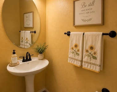 8773 W Dahlia Drive - Photo Thumbnail 15
