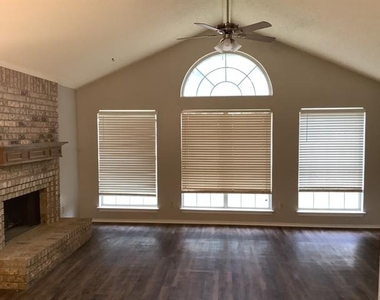 6701 Osage Trail - Photo Thumbnail 6
