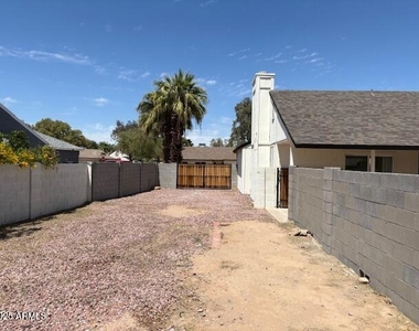 3587 W Boston Street - Photo Thumbnail 9