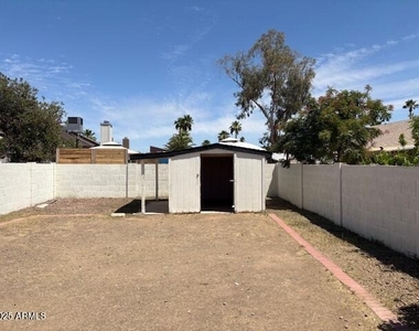 3587 W Boston Street - Photo Thumbnail 11