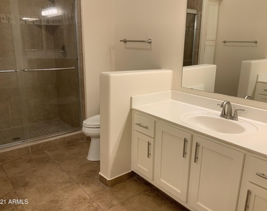 15252 N 100th Street - Photo Thumbnail 9