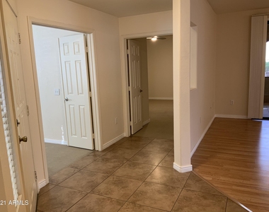 15252 N 100th Street - Photo Thumbnail 19