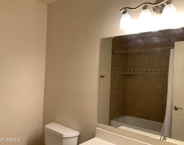 15252 N 100th Street - Photo Thumbnail 16