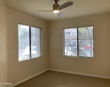 15252 N 100th Street - Photo Thumbnail 13