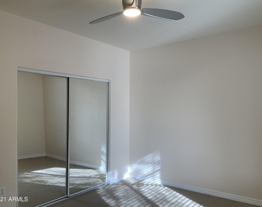 15252 N 100th Street - Photo Thumbnail 11