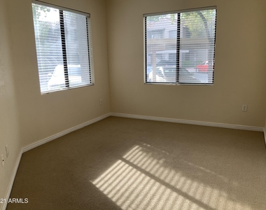 15252 N 100th Street - Photo Thumbnail 14