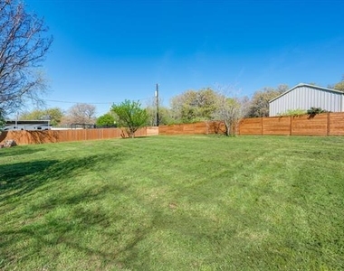 304 Oak Drive - Photo Thumbnail 27
