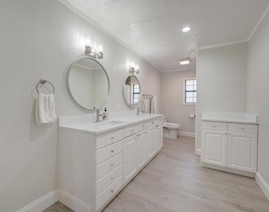 304 Oak Drive - Photo Thumbnail 17