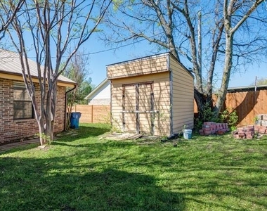 304 Oak Drive - Photo Thumbnail 24