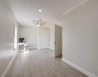 304 Oak Drive - Photo Thumbnail 21