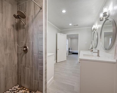 304 Oak Drive - Photo Thumbnail 18