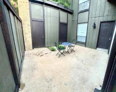 4637 Country Creek Drive - Photo Thumbnail 6