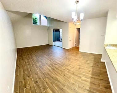 4637 Country Creek Drive - Photo Thumbnail 17