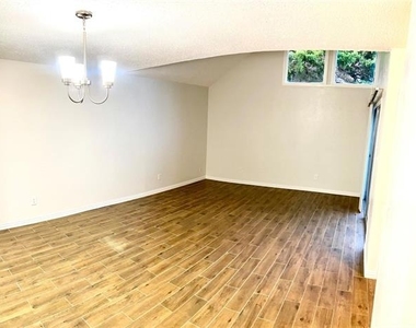 4637 Country Creek Drive - Photo Thumbnail 18