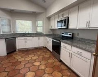 6445 E Wildcat Drive - Photo Thumbnail 15
