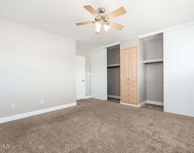 4848 N Woodmere Fairway -- - Photo Thumbnail 3