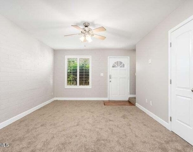 4848 N Woodmere Fairway -- - Photo Thumbnail 22
