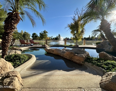 5711 W Linda Lane - Photo Thumbnail 35