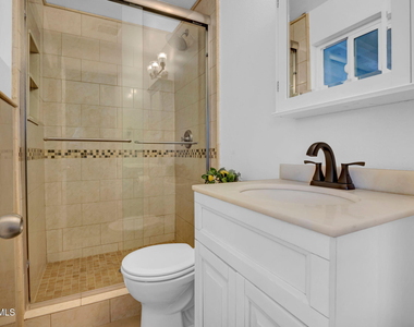 14446 N 40th Place - Photo Thumbnail 27