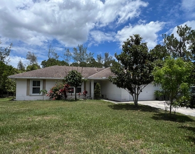 12403 N 87th St Street N - Photo Thumbnail 1