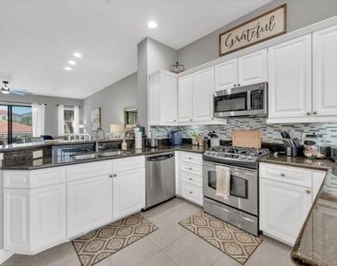 502 Del Sol Circle - Photo Thumbnail 16
