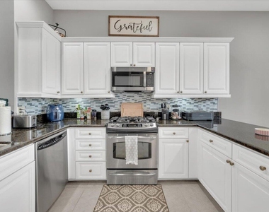 502 Del Sol Circle - Photo Thumbnail 18