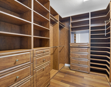 17921 Villa Club Way - Photo Thumbnail 31