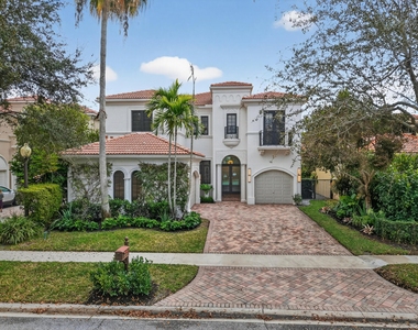 17921 Villa Club Way - Photo Thumbnail 48