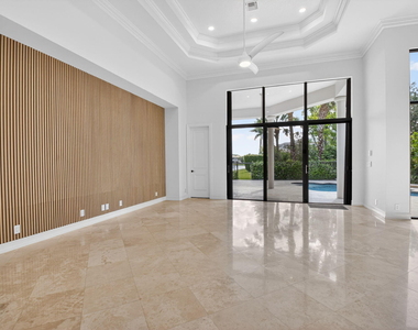 17921 Villa Club Way - Photo Thumbnail 19