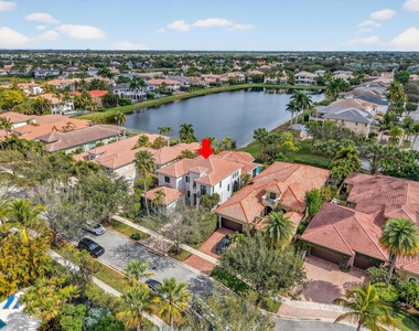 17921 Villa Club Way - Photo Thumbnail 50