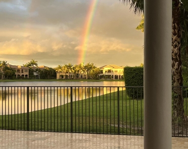 17921 Villa Club Way - Photo Thumbnail 9