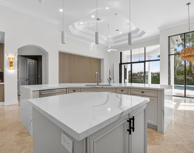 17921 Villa Club Way - Photo Thumbnail 24