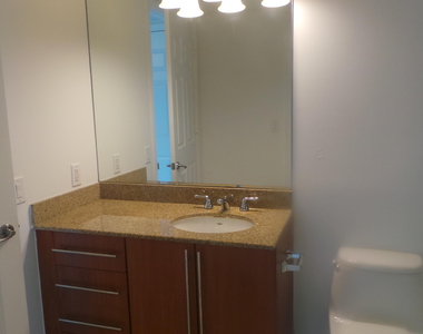 610 Clematis Street - Photo Thumbnail 12